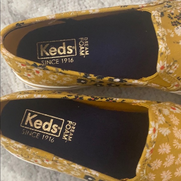 Keds Double Decker Floral Yello Sneakers NWT - Picture 6 of 7